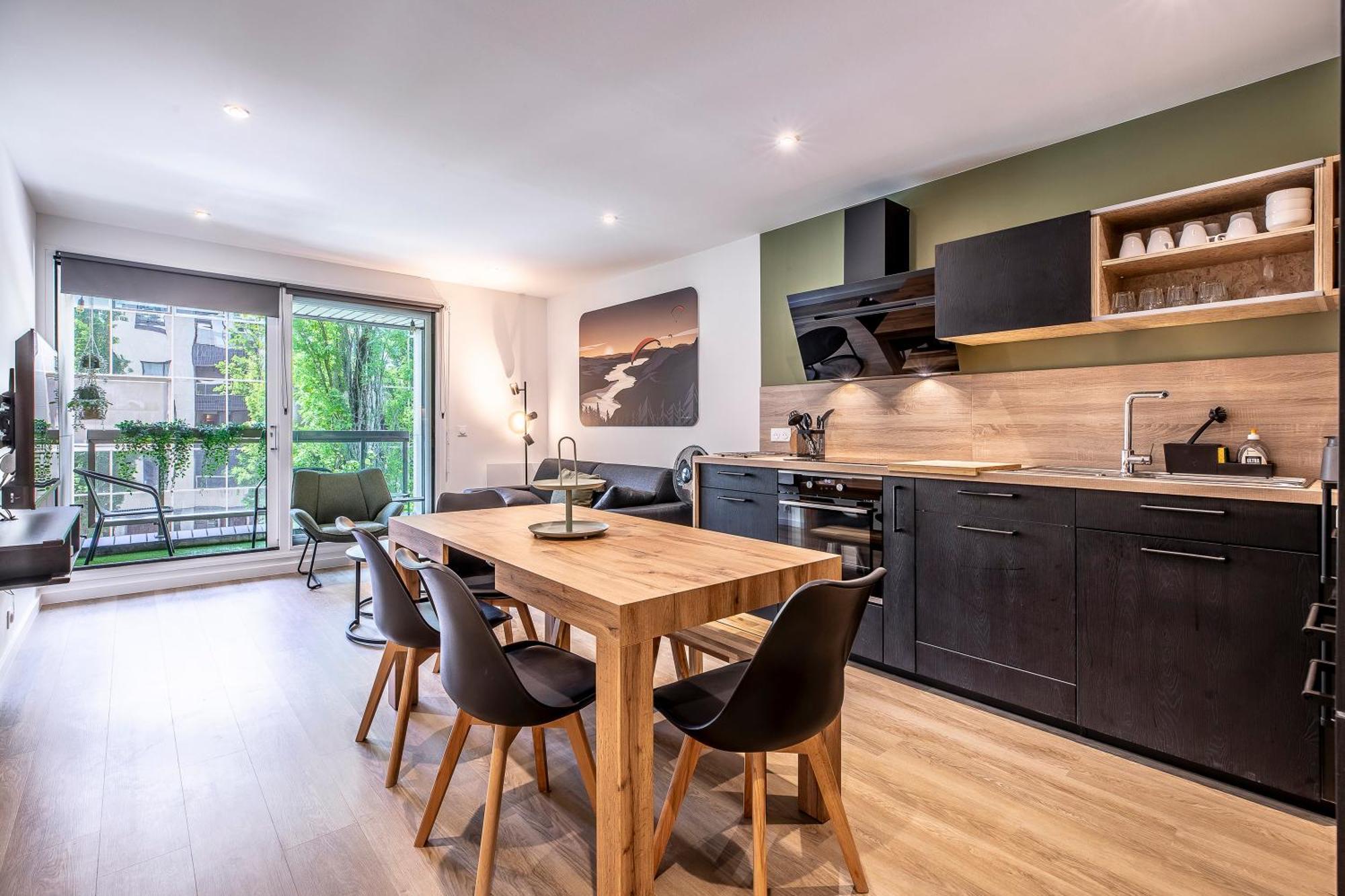 Appartement Moderne Au Coeur D'Annecy - A Deux Pas Du Lac Et De La Vieille Ville المظهر الخارجي الصورة
